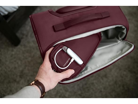 Samsonite B0CPGQP4T8 Lineate Softside Expandable Carryon