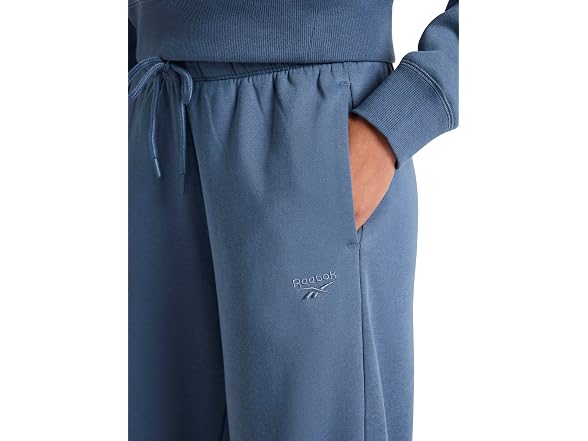 Reebok Women's (XL) Women’s Swift Hoodie Set