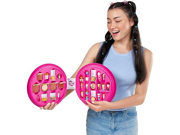 5 Surprise Mini Brands Foodie Collector's Case