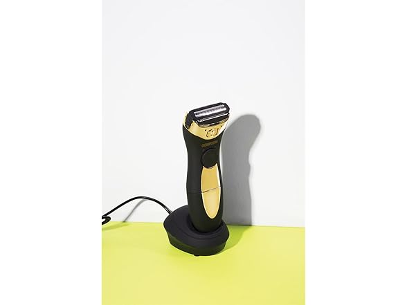 Cosmopolitan Electric Shaver for Women