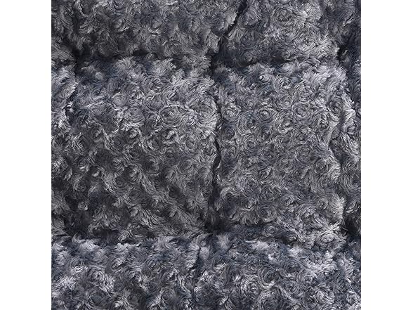 Amazon Basics Washable Cat and Dog Bed 29 x 21 x 3 in