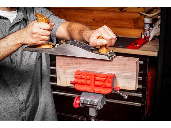 Real Avid 360° Swiveling Bench Vise Grey