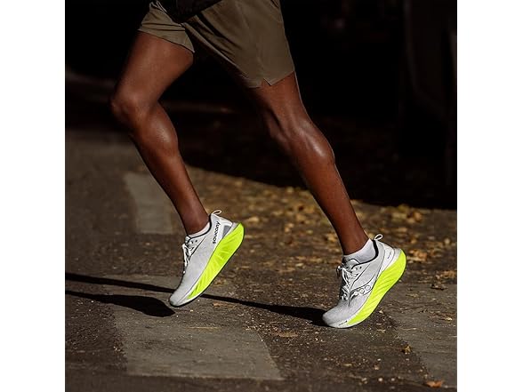 Saucony Triumph 22 Men's Shoes