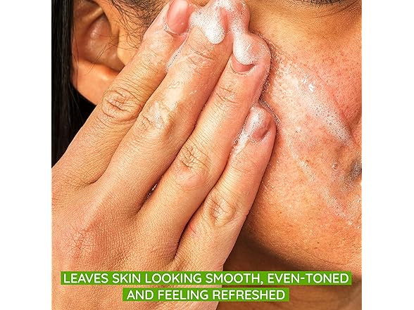 Aveeno Positively Radiant Skin Brightening Exfoliating Daily Facial Scrub