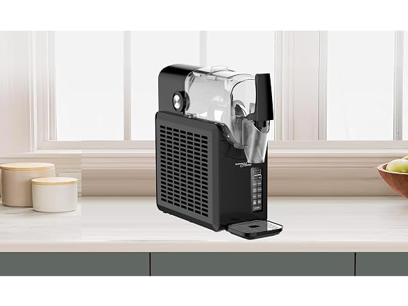Magnavox Home, 2.7 qt Frozen Slush Drink Maker, Onyx