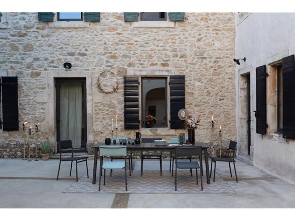 Lafuma ORON Extendable 6 to 8 Person Outdoor Dining Table