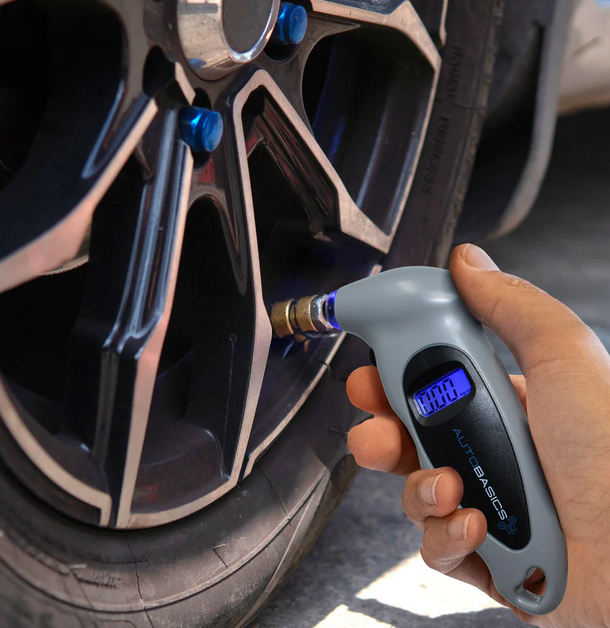 Aduro S-ABDGT-07 AutoBasics Digital Tire Gauge - Gallery 7