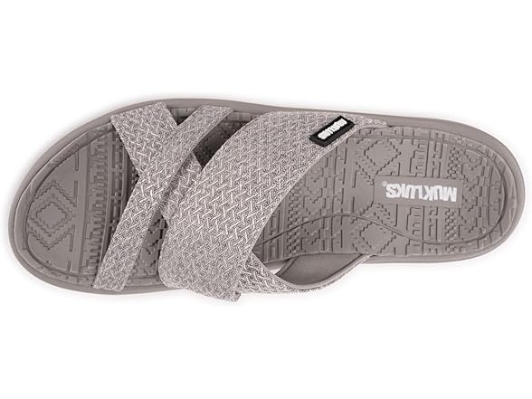 MUK LUKS Women's Sassy Cross-Over Sandal, 7