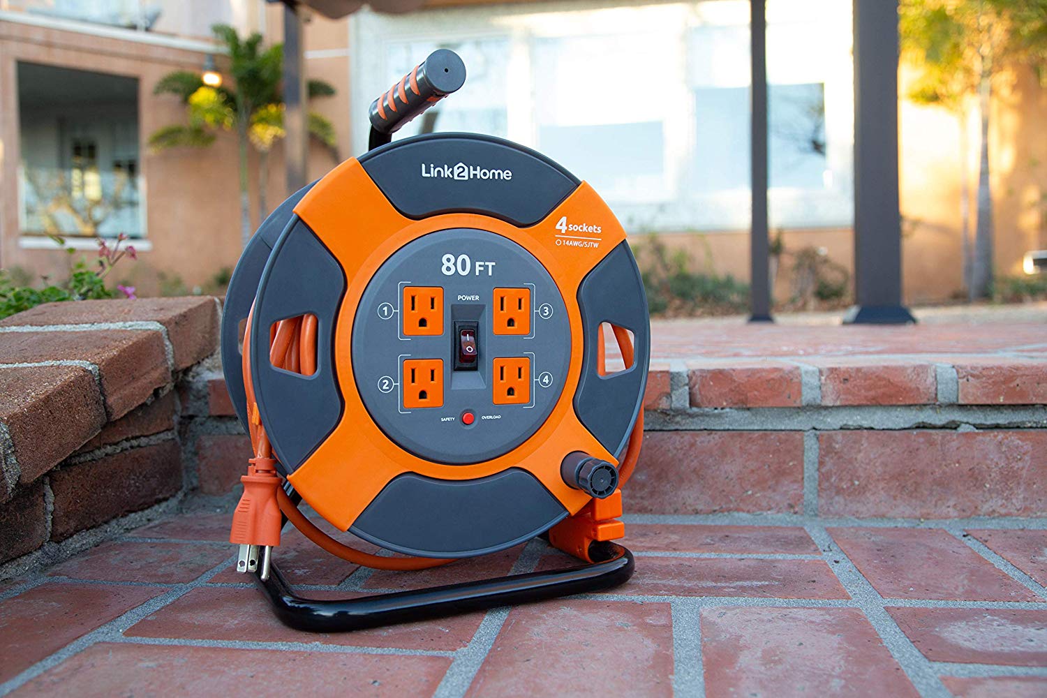 Link2Home 80ft Cord Reel with 4 Power Outlets - Gallery 12