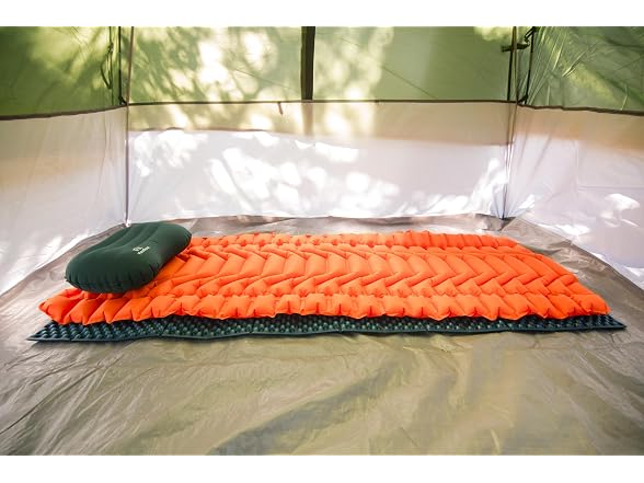 FlexRest Insulated Cloud Core Inflatable Sleeping Pad