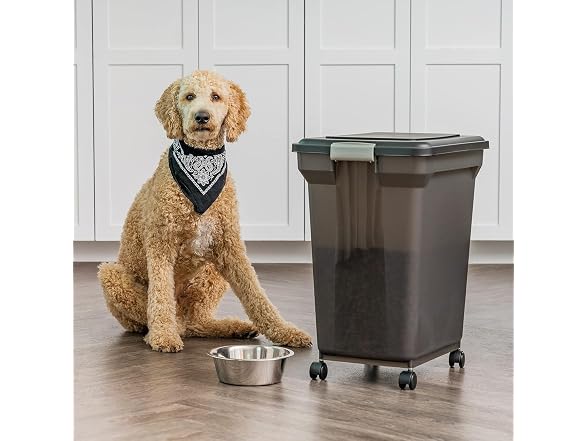 IRIS USA Dog Food Storage Container, Up to 5