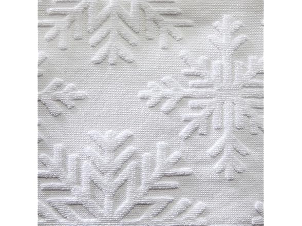 SKL Home Winter Snowflake Bath Towel