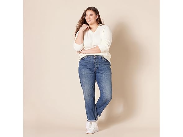 Amazon  Essentials Classic Crew Sweater Ivory 6X
