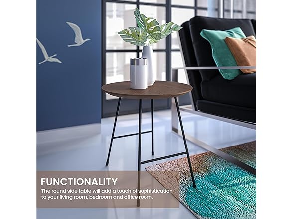 LeisureMod Rossmore Walnut Coffee Table