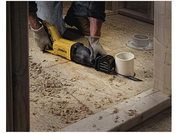 DEWALT DWE305 Reciprocating Saw, 12 Amp