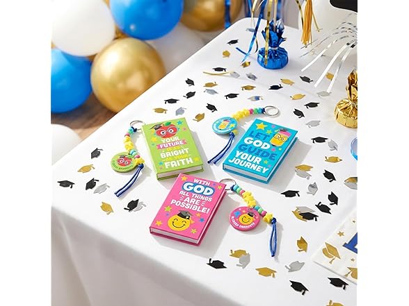 Graduation Keychain Kit 12ct