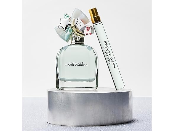 Marc Jacobs Perfect Eau de Toilette, 3.3 Fl Oz