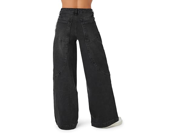 Forever 21 (28) Wide-Leg Wallet-Chain Jeans