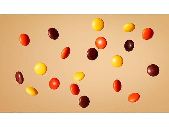 REESE'S PIECES Peanut Butter in a Crunchy Shell