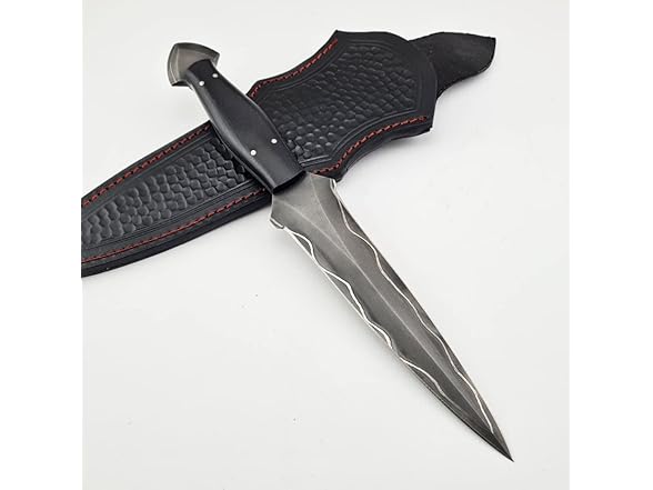 Vetus Dagger Knife with Sheath 6 inches