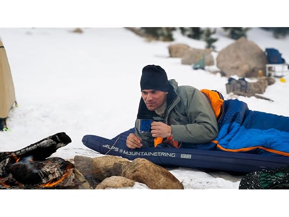 ALPS Mountaineering Quantum Insulated Air Mat