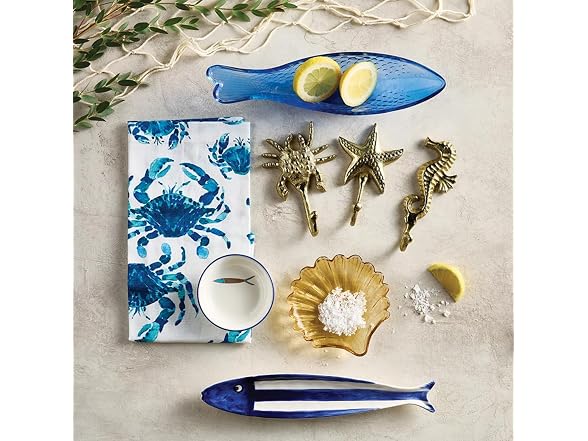 Ceramic Seaside Living Artisanal Plate, 4" Diameter, Minnow