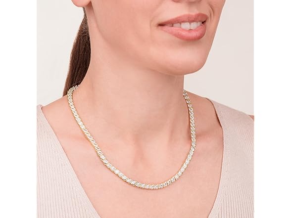 Amazon Essentials Cubic Zirconia Wave Necklace