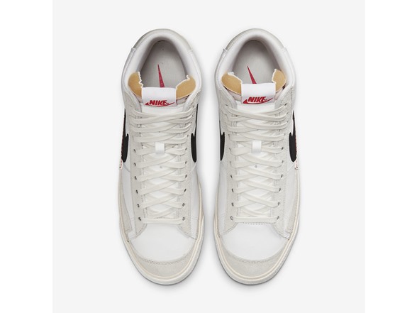 Nike Men's Blazer '77 Remastered Shoes