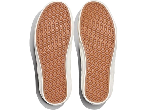 Vans Women's Seldan Shoe - Retro Tennis Inspired