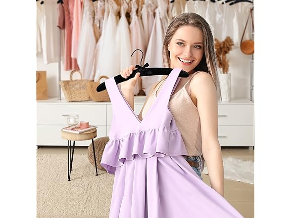 Sukkiri Homu 10-Pack Satin Padded Hangers Black