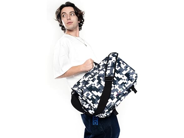 J World New York Thomas Laptop Messenger Bag