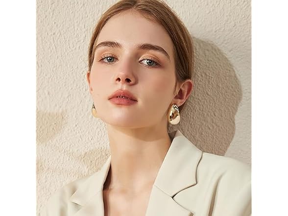 NIUTA Gold Teardrop Earrings for Women