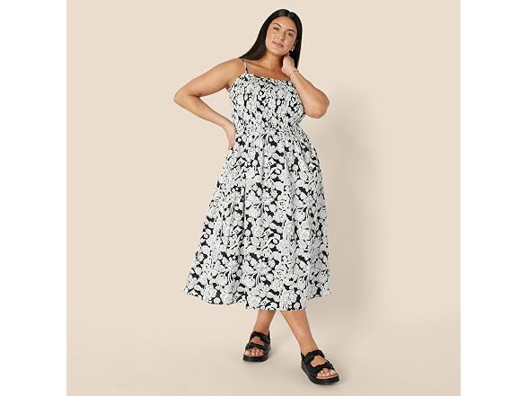 Amazon Essentials Women Regular-fit Smocked Dress