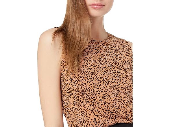 Amazon Essentials Women Relaxed-Fit Sleeveless Top