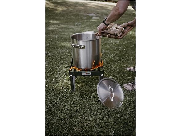 GasOne Outdoor Cooker