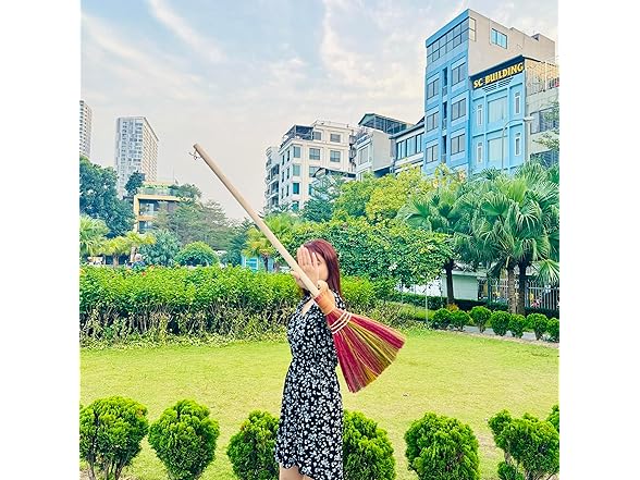 TTS For Home -Vietnamese Straw Broom