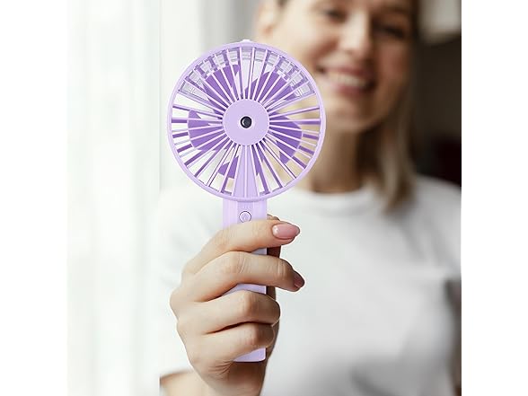 Paris Hilton Misting Fan