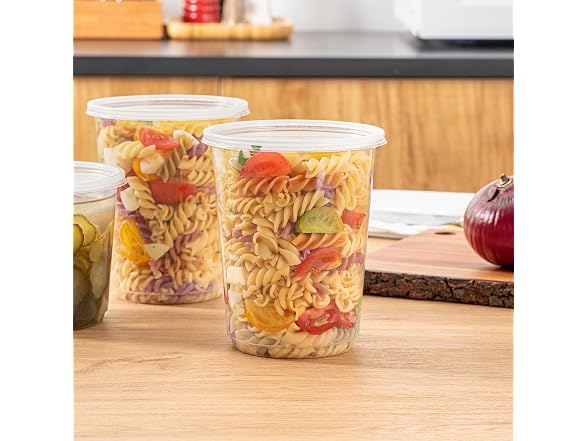 Restaurantware 32 oz Clear Plastic To Go Deli Container, 50 Pack