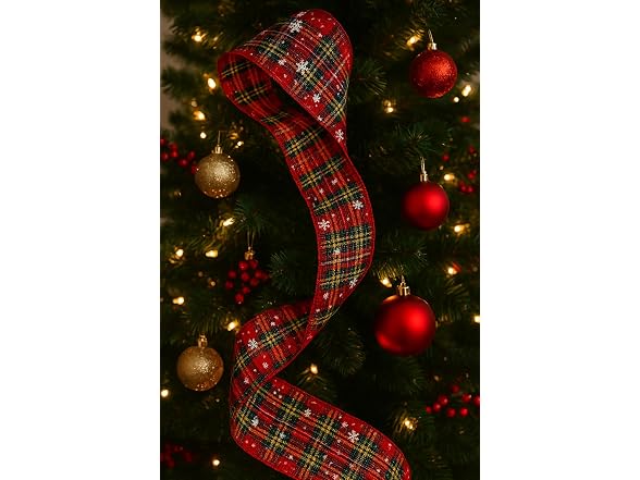 Designer’s Shop Holiday Snow Flake Plaid