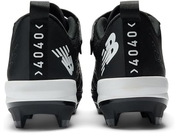 New Balance Men's FuelCell 4040 V8 Molded Cleat