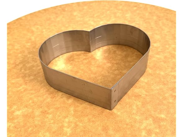 Lloyd Pans Heart Baking Mold 6 by 6 by 1.5 Inch