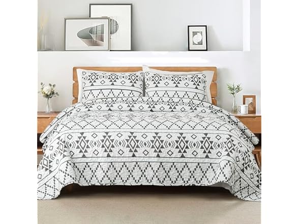 Whale Flotilla Quilt Queen Set