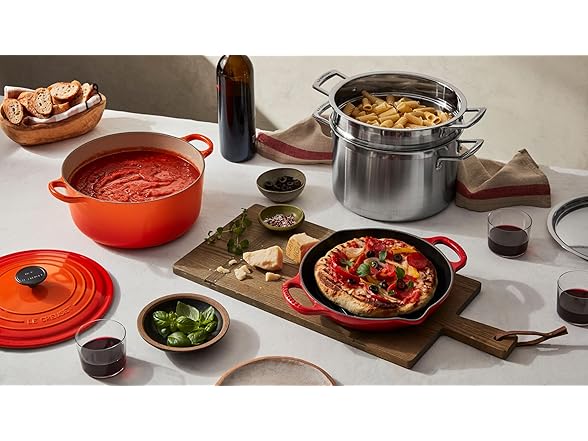 Le Creuset Enameled Cast Iron Deep Round Grill