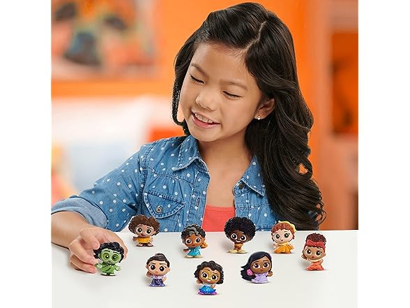 Disney Doorables Encanto Collection