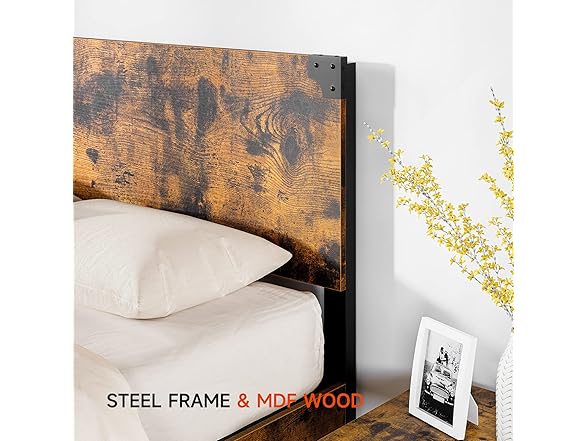 Amyove Full Size Bed Frame w/4 Drawers