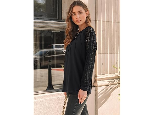 Women’s Pleated Lace Long Sleeve Top