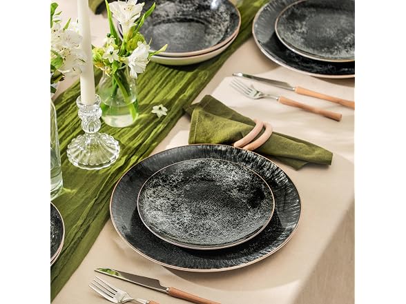 Christian Siriano Onyx 12-Piece Dinnerware Set
