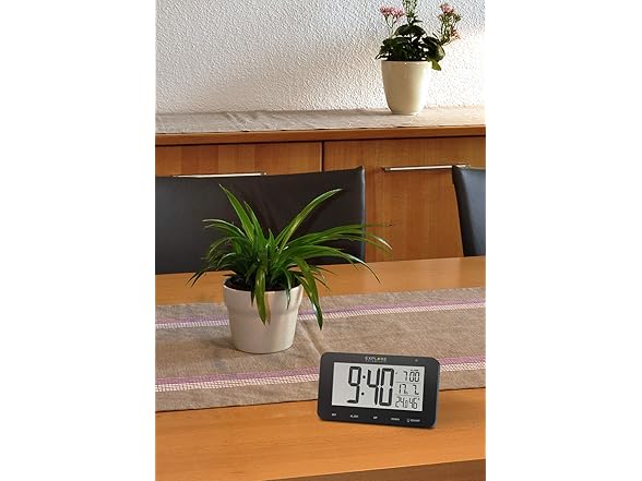 Explore Scientific Wireless Table Clock