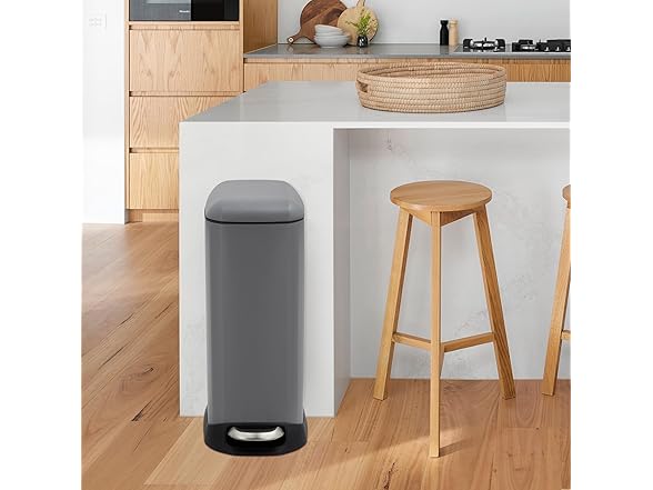 dainslef Bathroom Trash Can with Lid Gray.