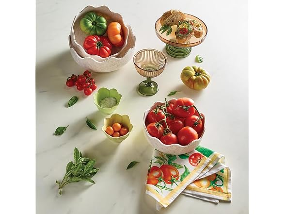 Set of 3  Scalloped Felt Baskets, Large: 10.5" Diameter, Oat